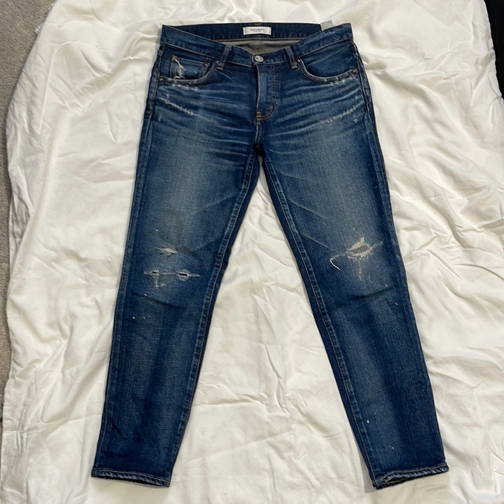 Moussy jeans SZ 28. Distressed. Worn once!